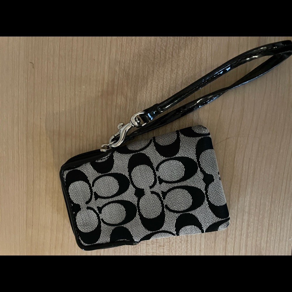 COACH Wristlet - grey and black. Good condition.